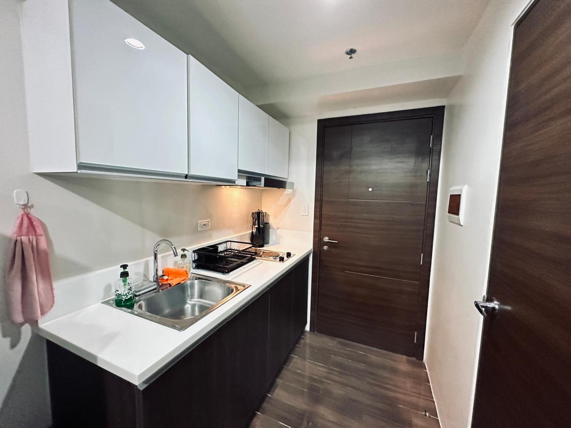 Heart Of Makati, Fully Furnished Condo, Cbd Central Location Макати Экстерьер фото